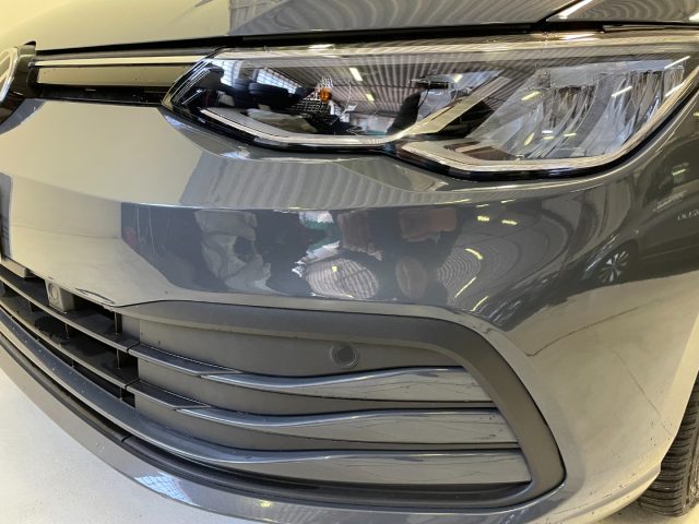 Volkswagen Golf 1.0 eTSI EVO DSG Life 5P MHEV, del 2022, 37.075 km, in vendita a Andalo Valtellino (SO)