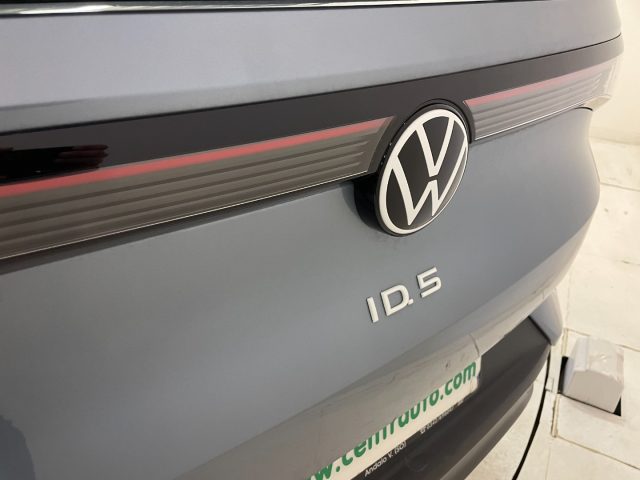 Volkswagen ID.5 Pro Performa.*ELETTRICA* 77KWh*204 CV*, del 2023, 36.932 km, in vendita a Andalo Valtellino (SO)