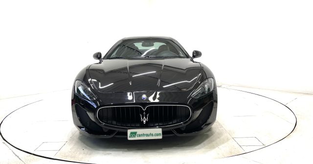 Maserati GranTurismo 4.7 V8 Sport Coupe' CAMBIOCORSA * PELLE * - foto 2 di 4