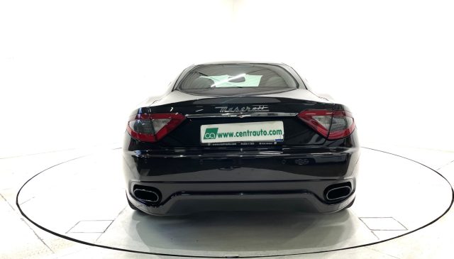 Maserati GranTurismo 4.7 V8 Sport Coupe' CAMBIOCORSA * PELLE * - foto 4 di 4