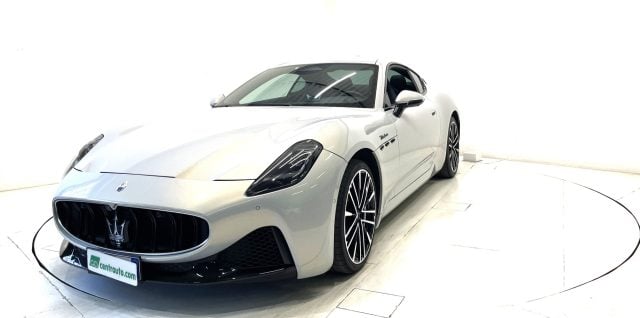 Maserati GranTurismo 3.0 V6 AWD Coupe' Modena Aut.* PELLE* 490CV * - foto 3 di 4