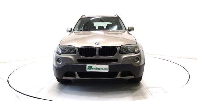 BMW X3 2.0i Eletta 5P Manuale 4x4 - foto 2 di 4