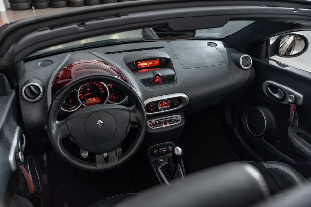 Renault Wind 1.2 TCe 100cv Night & Day - foto 2 di 4