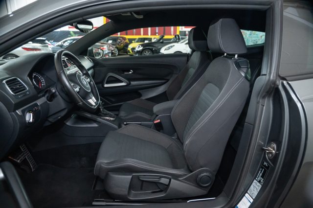 Volkswagen Scirocco 2.0 TSI 210cv DSG R line - foto 3 di 4