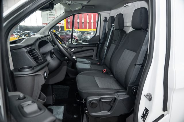 Ford Transit Custom 300 2.0 Passo Lungo Tetto Alto 130cv 6m TREND - foto 2 di 4