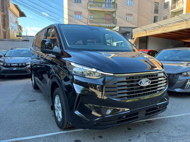 Ford Transit Custom 320 2.0 EcoBlue 136CV PC Combi Titanium + IVA usato a CINISELLO BALSAMO