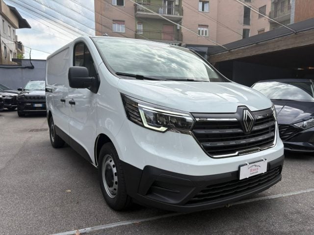 Renault Trafic T27 2.0 BluedCi 130CV PC-TN Furgone km 0 a CINISELLO BALSAMO
