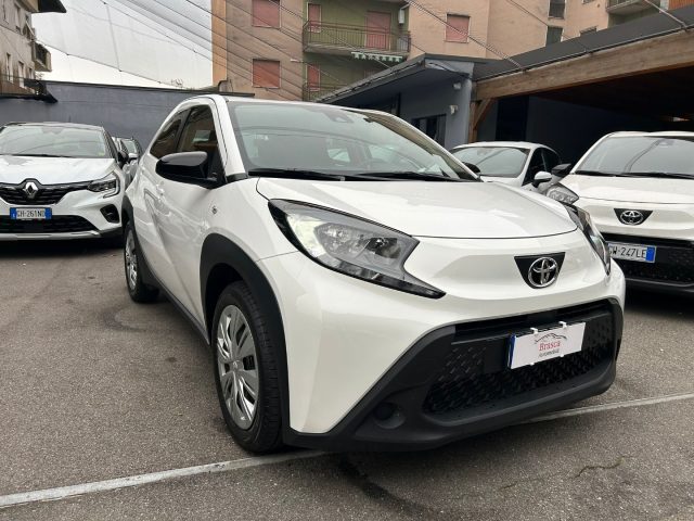 Toyota Aygo X 1.0 VVT-i 72 CV 5 porte Active *PREZZO PROMO* usato a CINISELLO BALSAMO