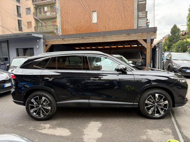 MG HS HEV Luxury 224CV *PREZZO PROMO* - foto 3 di 18