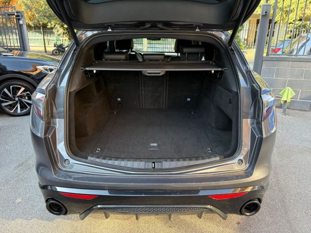 Alfa Romeo Stelvio 2.2 210 CV AT8 Q4 Veloce * PREZZO PROMO *, del 2025, 30.700 km, in vendita a Cinisello Balsamo (MI)