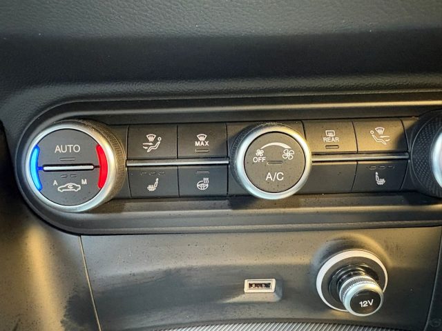 Alfa Romeo Stelvio 2.2 210 CV AT8 Q4 Veloce * PREZZO PROMO *, del 2025, 30.700 km, in vendita a Cinisello Balsamo (MI)