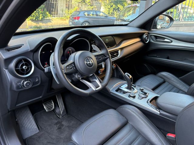 Alfa Romeo Stelvio 2.2 210 CV AT8 Q4 Veloce * PREZZO PROMO *, del 2025, 30.700 km, in vendita a Cinisello Balsamo (MI)