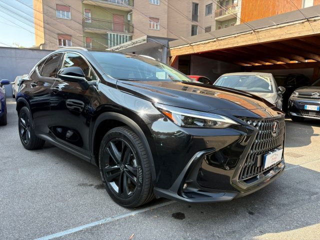 Lexus NX 350h Hybrid 4WD PREMIUM+ - foto 3 di 4