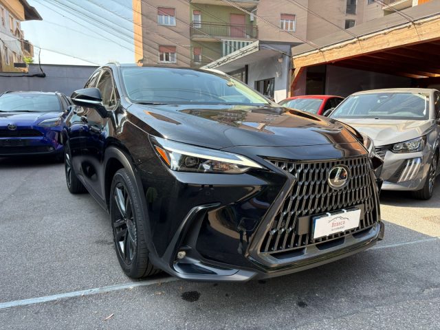 Lexus NX 350h Hybrid 4WD PREMIUM+ usato a CINISELLO BALSAMO