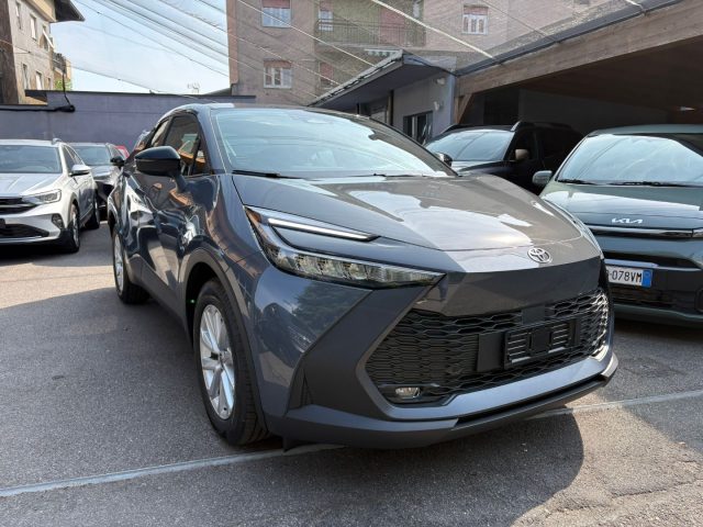 Toyota C-HR 1.8 HV Active *PREZZO PROMO* km 0 a CINISELLO BALSAMO