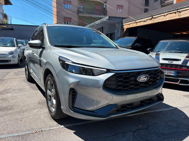 Ford Kuga 2.5 Full Hybrid 180 CV CVT 2WD ST-Line - foto 2 di 4