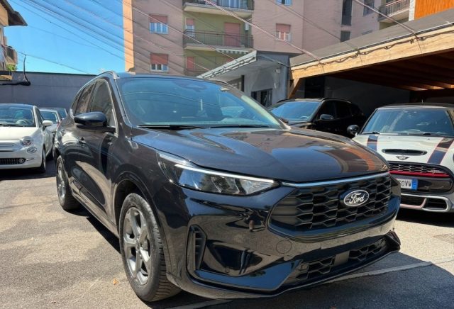 Ford Kuga 2.5 Full Hybrid 180 CV CVT 2WD ST-Line - foto 2 di 17
