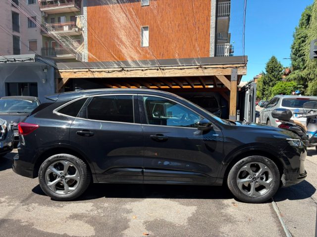 Ford Kuga 2.5 Full Hybrid 180 CV CVT 2WD ST-Line - foto 4 di 17