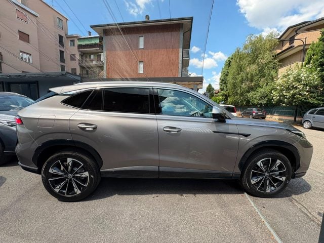 MG HS HEV Luxury 224CV *PREZZO PROMO* - foto 4 di 4