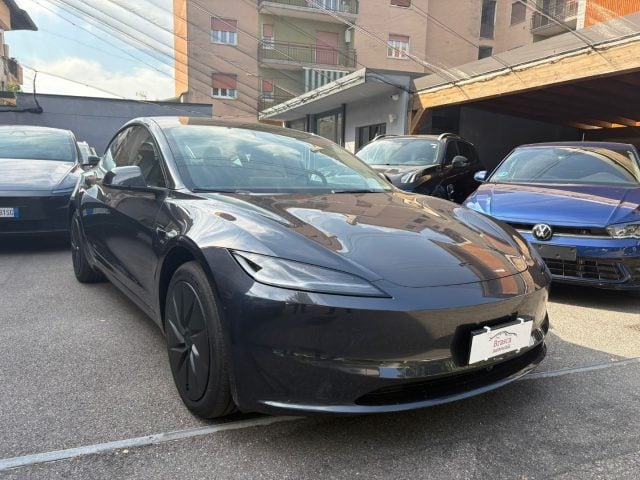 Tesla Model 3 RWD Standard, del 2026, 1 km, in vendita a Cinisello Balsamo (MI)