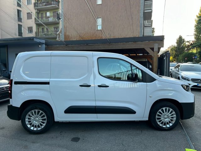 Toyota Proace City 1.5D 100 CV S&S PC 4p. Comfort + IVA - foto 4 di 4