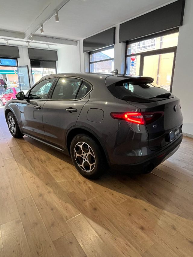 Alfa Romeo Stelvio 2.2 Turbodiesel 190 CV AT8 Q4 Super Business - foto 3 di 4