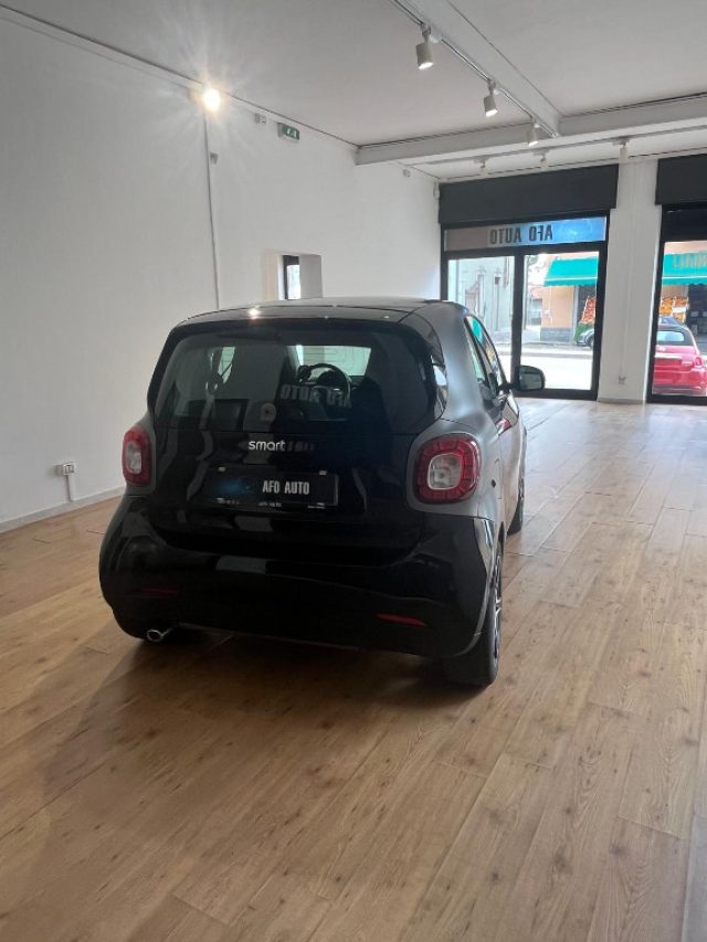 smart forTwo 90 0.9 Turbo twinamic Passion - foto 3 di 4