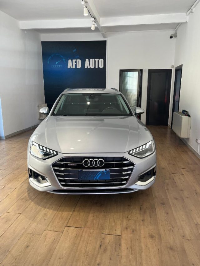 Audi A4 Avant 40 TFSI quattro S tronic Business usato a SESTO CALENDE