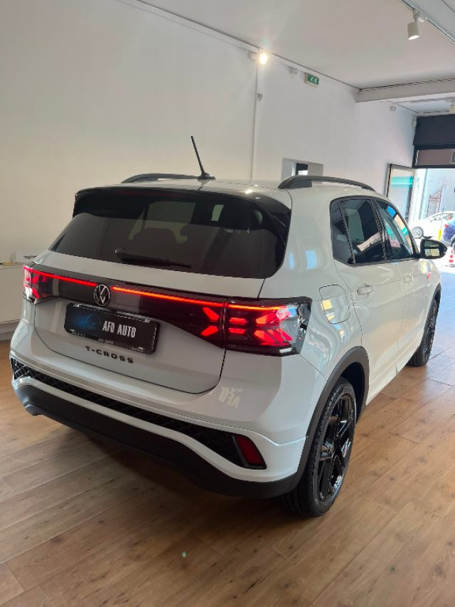 Volkswagen T-Cross 1.0 TSI 85kW R-Line Plus DSG - foto 4 di 4