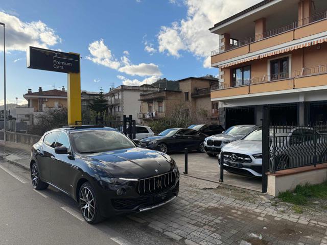 Maserati Levante V6 Diesel 275 CV AWD Gransport Tetto usato a CASTEL SAN GIORGIO