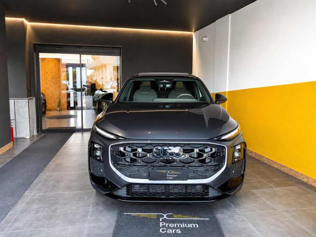 Audi Q3 Sportback TDI 150cv S tronic S Line edition Tetto - foto 1 di 4