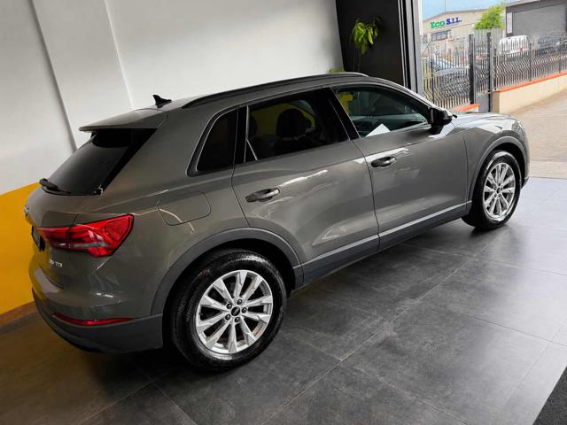 Audi Q3 35 TDI S tronic Business - foto 3 di 4