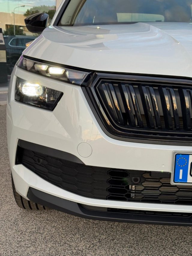 Skoda Kamiq 1.0 TSI 110 CV DSG Black Dots usato a LATINA