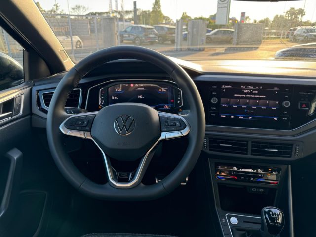 Volkswagen Taigo 1.0 TSI 110 CV R-Line km 0 a LATINA