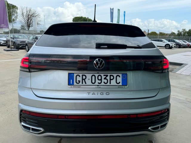 Volkswagen Taigo 1.0 TSI 110 CV R-Line - foto 4 di 4