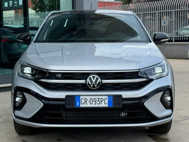Volkswagen Taigo 1.0 TSI 110 CV R-Line - foto 2 di 4