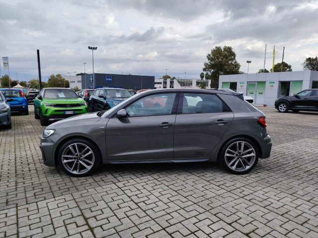 Audi A1 SPB 30 TFSI S line edition - foto 3 di 4
