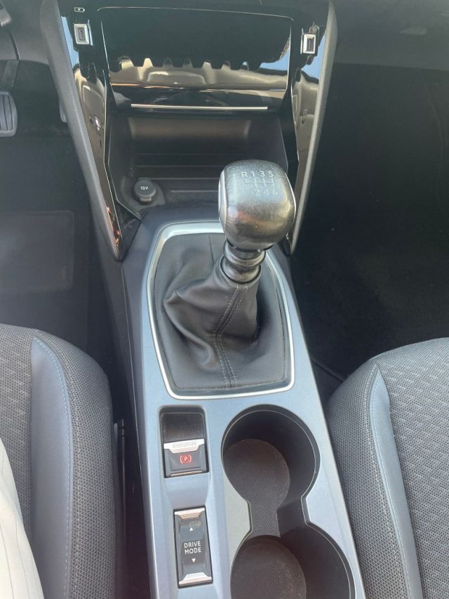 Peugeot 2008 PureTech 100 S&S Allure, del 2021, 38.021 km, in vendita a Latina (LT)