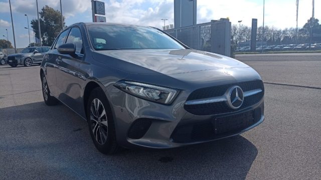 Mercedes-Benz A 200 d Business - foto 3 di 4