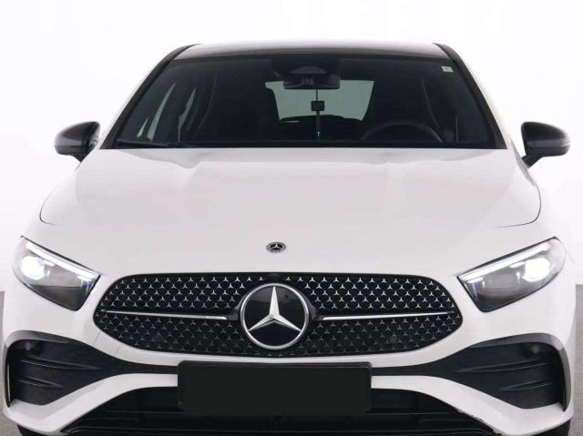 Mercedes-Benz A 180 D NIGHT AMG PREMIUM PLUS TETTO LED 64 KAMERA 19" - foto 4 di 4