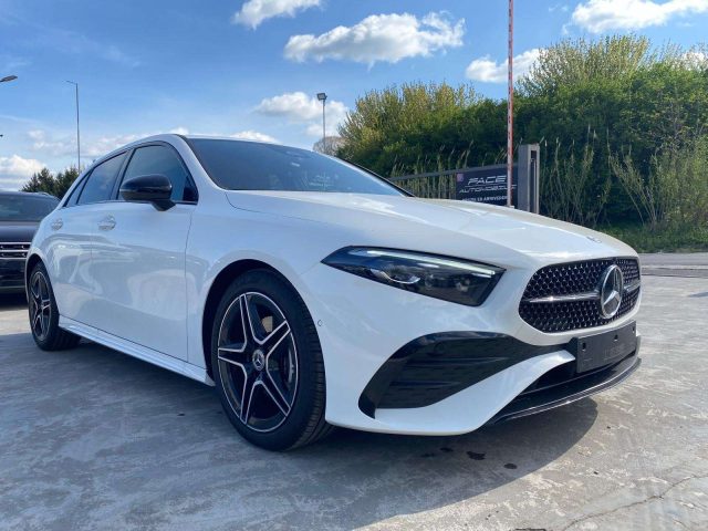 Mercedes-Benz A 180 i NIGHT AMG PREMIUM DISTRONIC LED 64 COLORI KAMERA - foto 4 di 4