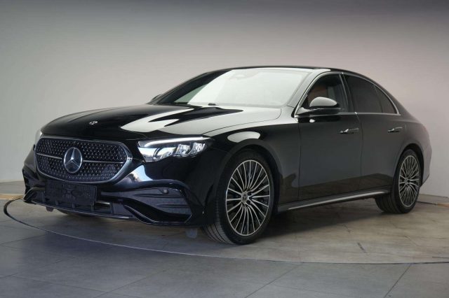 Mercedes-Benz E 220 D AMG PREMIUM 20" LED KAMERA PELLE NAVI DISTRONIC - foto 4 di 4