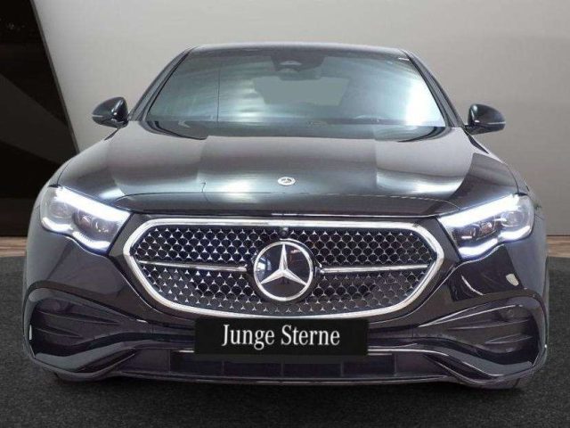 Mercedes-Benz E 300 DE AMG PREMIUM NIGHT PACK NAVI ACC LED PDC MBUX - foto 4 di 4