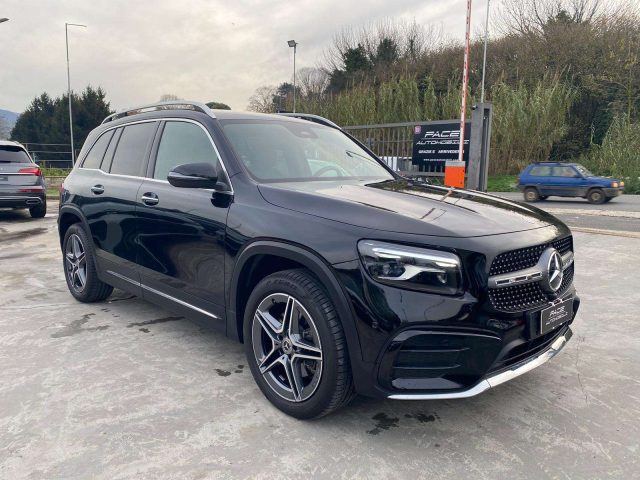 Mercedes-Benz GLB 220 4 MATIC AMG PREMIUM MBUX NIGHT BLACK PACK PDC NAVI - foto 4 di 4