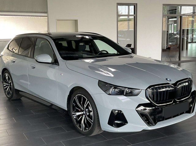 BMW 520 D TOURING M-SPORT M SPORT MSPORT PRO HUD 20" TETTO - foto 4 di 4