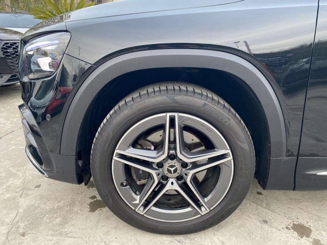 Mercedes-Benz GLB 200 D AMG PREMIUM LED KAMERA PDC F1 CARBON ACC NAVI - foto 4 di 4