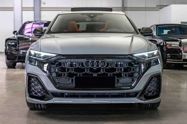 Audi SQ8 4.0 QUATTRO LED BLACK PACK 507CV TETTO HUD 23" - foto 4 di 4