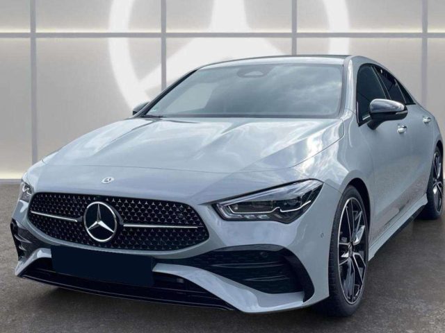 Mercedes-Benz CLA 220 D AMG PREMIUM PLUS 19" TETTO KAMERA NIGHT PACK ACC - foto 4 di 4
