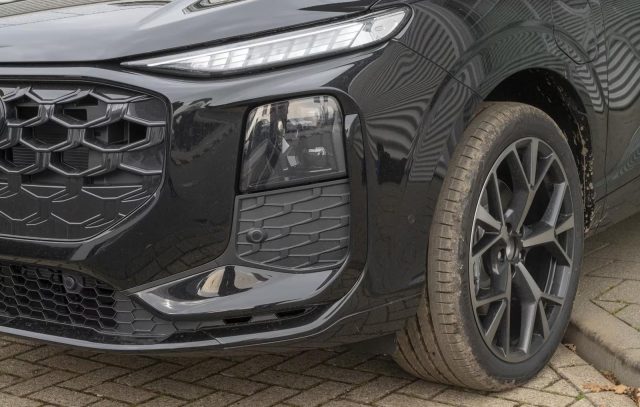 Audi Q3 SPB E-HYBRID SPORTBACK SLINE S-LINE S LINE TETTO B - foto 4 di 4