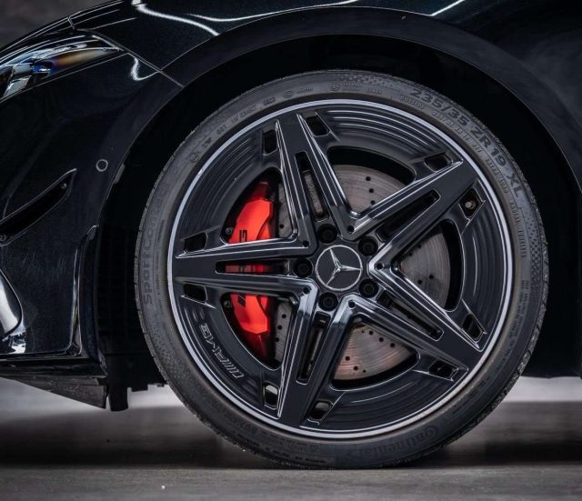 Mercedes-Benz A 35 AMG 4 MATIC AERO PACK LED NAVI KAMERA NIGHT PACK TETTO - foto 4 di 4